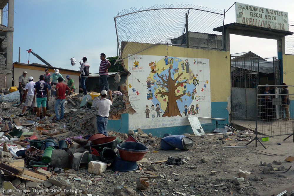 Ecuador school destroyed by earthquake